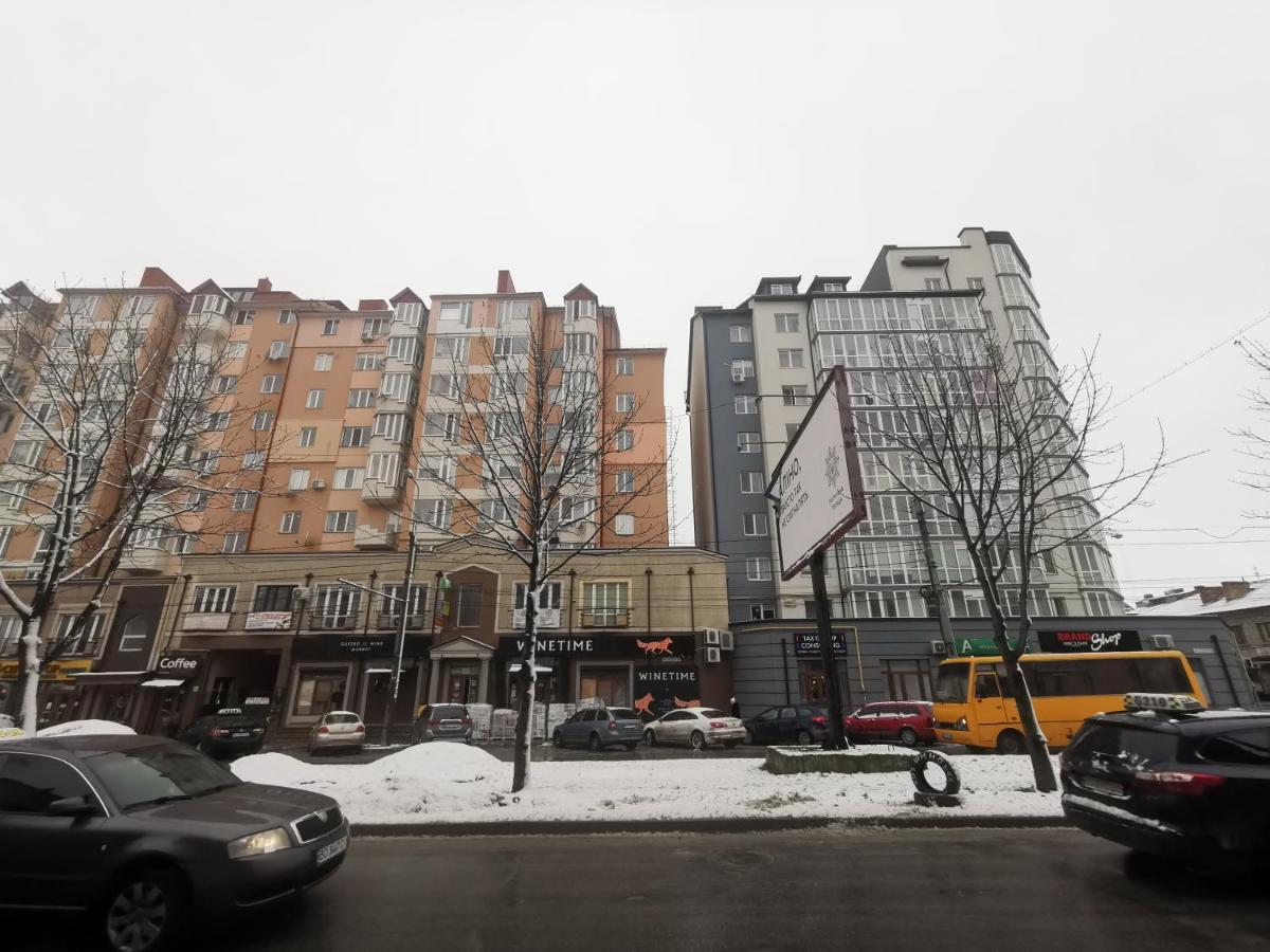 Подобово В Центрі Поряд Жд Тернопил Екстериор снимка